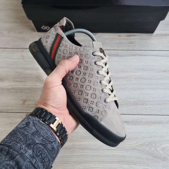 Men's Hologram Leather Sneakers - Picture 3 of 4